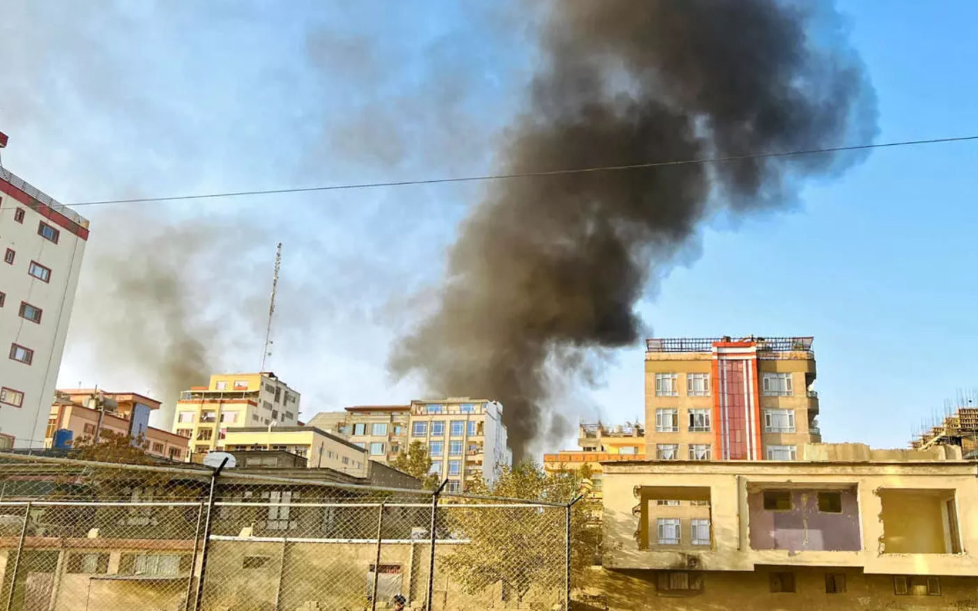 Pakistan và Afghanistan nhất trí ngừng bắn ngay lập tức- Ảnh 2.