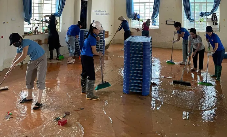 Hà Nội giám sát công tác phòng chống dịch bệnh khu vực ngập lụt- Ảnh 2.